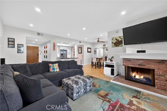 Front Image Thumbnail for CRCV26194017