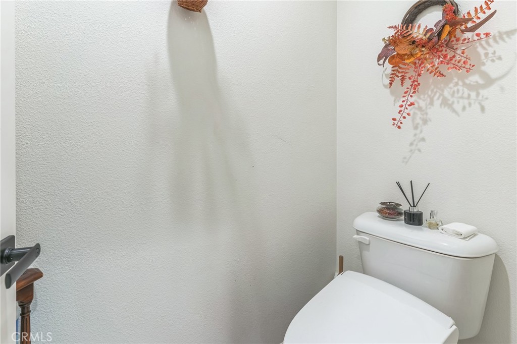 https://media.crmls.org/medias/ab02d5f3-2571-468c-bb85-22d529635c7a.jpg?preset=X-Large