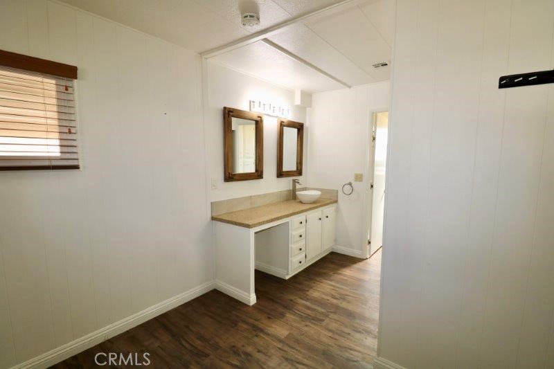 MLS #OC25237648 image #26