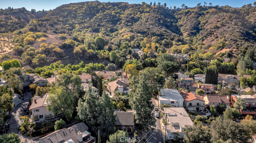 https://media.crmls.org/medias/ab032974-2194-47ab-97f2-3233807559b0.jpg?preset=X-Large