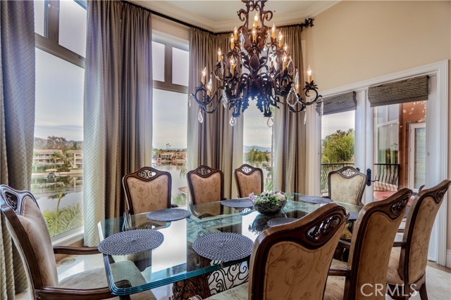 23180 Gray Fox Drive, Canyon Lake CA: https://media.crmls.org/medias/ab03582a-36c4-4f58-96f3-d7b2ad2f0f5a.jpg