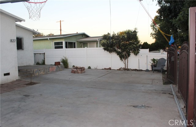 Image 2 for 827 E 103Rd Pl, Los Angeles, CA 90002