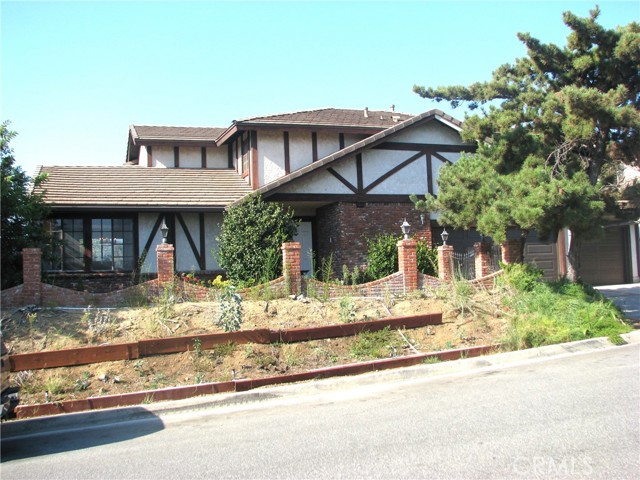 Detail Gallery Image 2 of 72 For 10451 Ormond St, Shadow Hills,  CA 91040 - 3 Beds | 2/1 Baths