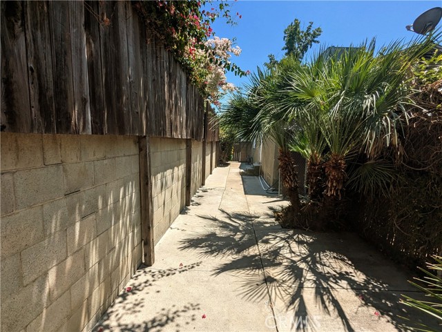 Detail Gallery Image 34 of 52 For 15123 Killion St, Sherman Oaks,  CA 91411 - 3 Beds | 1 Baths