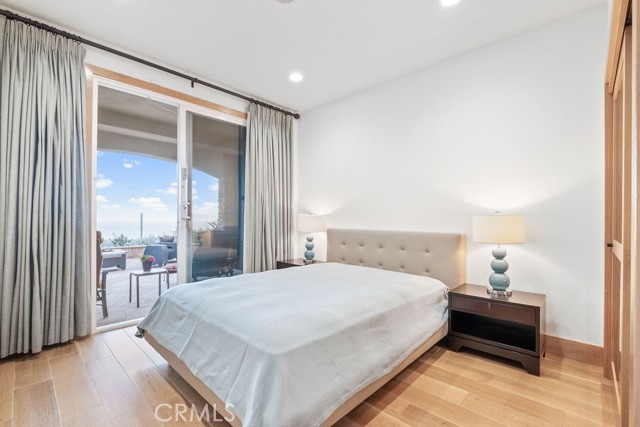 5 Sea View Lane, Newport Coast CA: https://media.crmls.org/medias/ab057c55-6bcd-4402-99e2-f508dd54b441.jpg