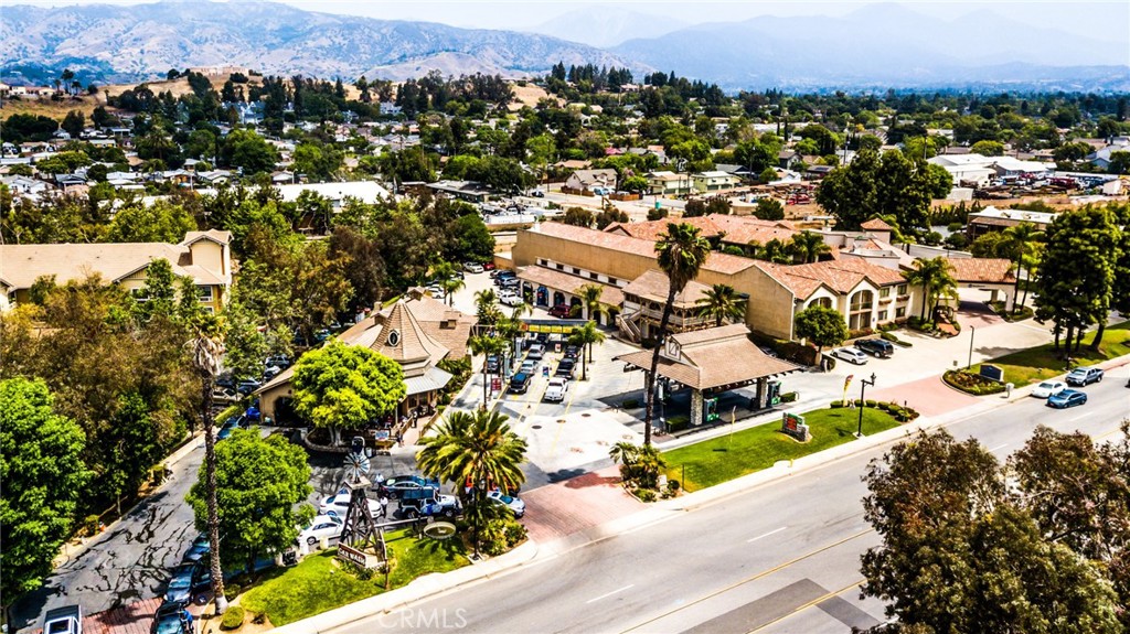 555 W Bonita Avenue, San Dimas, CA 91773