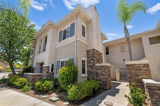 Detail Gallery Image 2 of 28 For 26408 Arboretum Way #2701,  Murrieta,  CA 92563 - 2 Beds | 2 Baths