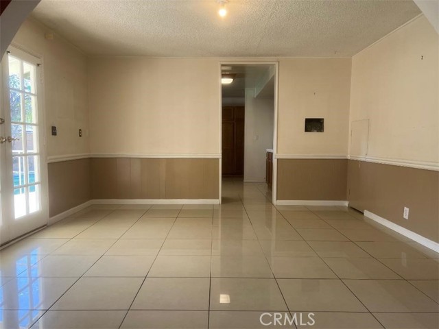 20828 Blythe Street, Winnetka CA: https://media.crmls.org/medias/ab0625ac-86f5-4092-bc17-2d9696221a83.jpg