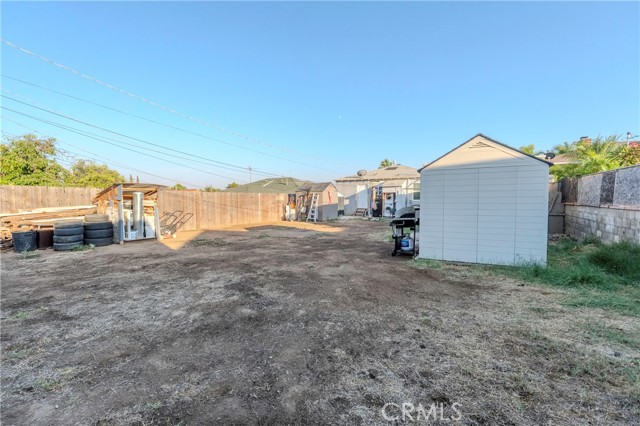 11661 Valverda Avenue, Riverside CA: https://media.crmls.org/medias/ab069088-3ea0-49ce-b3e9-0bea30d717a8.jpg
