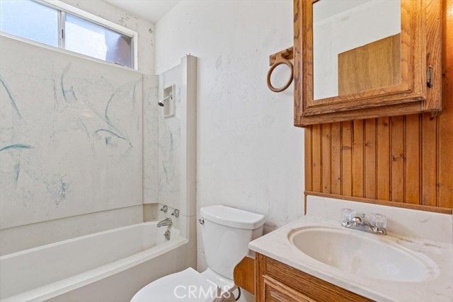Detail Gallery Image 19 of 33 For 15440 Shasta Way, –,  CA 93225 - 3 Beds | 1/1 Baths