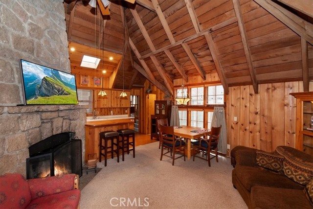 Detail Gallery Image 6 of 17 For 295 Sunset, Lake Arrowhead,  CA 92352 - 3 Beds | 2 Baths