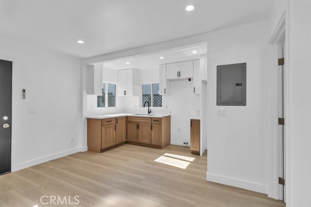 629 Olive Avenue, Long Beach CA: https://media.crmls.org/medias/ab087d2d-8360-459b-8d57-7ff26f16bbc2.jpg