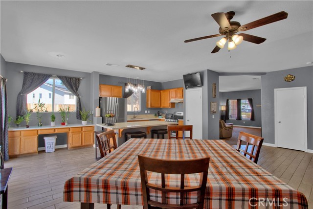 Detail Gallery Image 11 of 36 For 24871 Loire Ct, Hemet,  CA 92544 - 4 Beds | 2 Baths