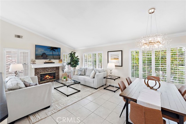 30 Calle Estero, Rancho Santa Margarita CA: https://media.crmls.org/medias/ab09cf50-c924-4987-a195-acaeea562a4c.jpg