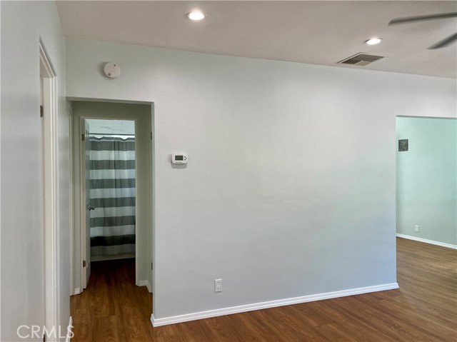 Detail Gallery Image 5 of 25 For 5550 Riverton, North Hollywood,  CA 91601 - 2 Beds | 1 Baths