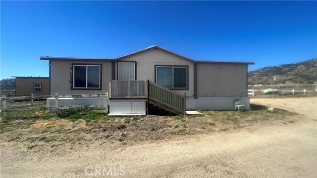 Detail Gallery Image 1 of 24 For 20411 Pegasus St, Tehachapi,  CA 93561 - 3 Beds | 2 Baths