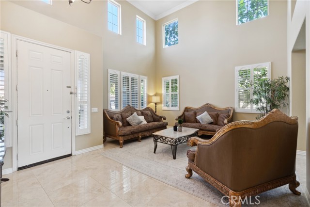 Detail Gallery Image 10 of 72 For 6628 Ruby Giant Ct, Corona,  CA 92880 - 5 Beds | 4/1 Baths