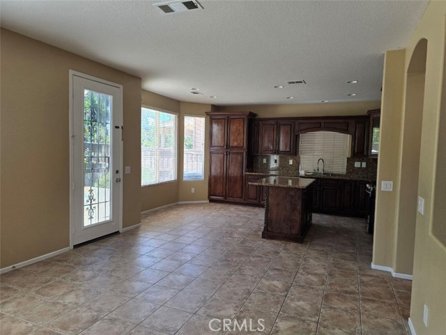 27513 Stanford Drive, Temecula CA: https://media.crmls.org/medias/ab0af5fd-a391-4b11-a1ca-cc3899f1f251.jpg