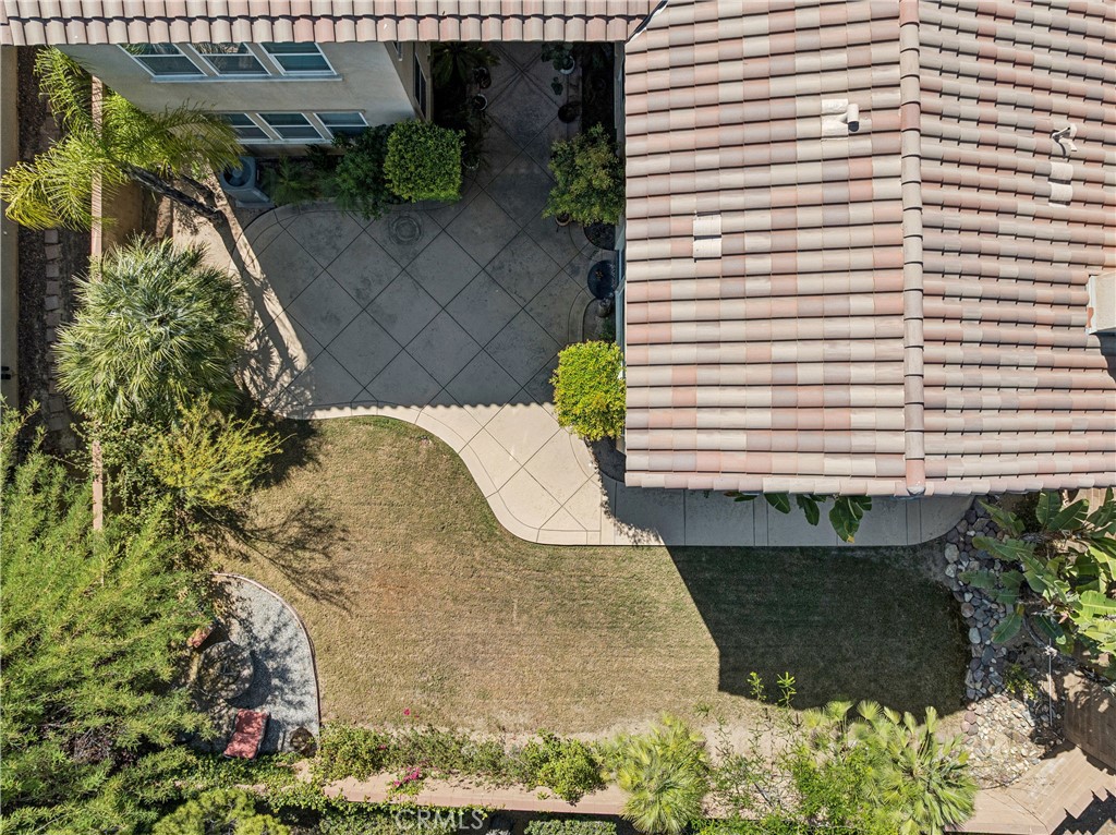 https://media.crmls.org/medias/ab0b89db-1e09-46ed-a394-6e051f0ab123.jpg?preset=X-Large