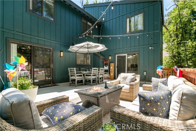 248 Hemlock Drive, Lake Arrowhead CA: https://media.crmls.org/medias/ab0b8e69-f397-47d2-a592-a65dd396a02c.jpg