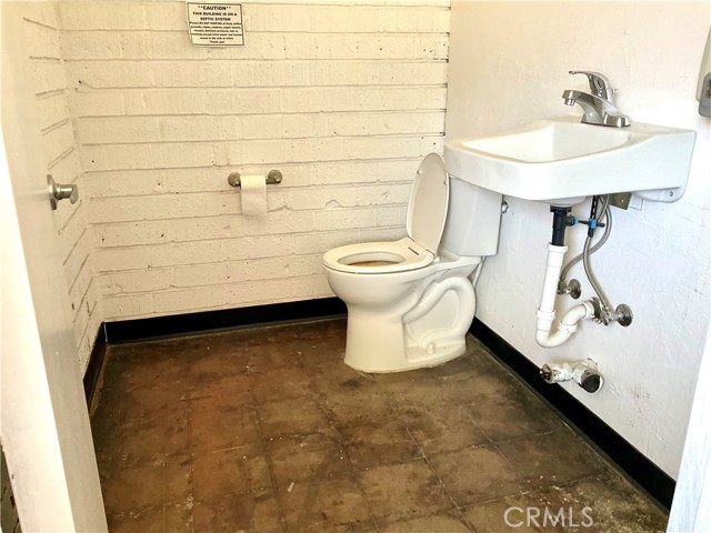 6767 Adobe Road, Twentynine Palms, California 92277, ,Commercial Sale,For Sale,6767 Adobe Road,CRJT23161730
