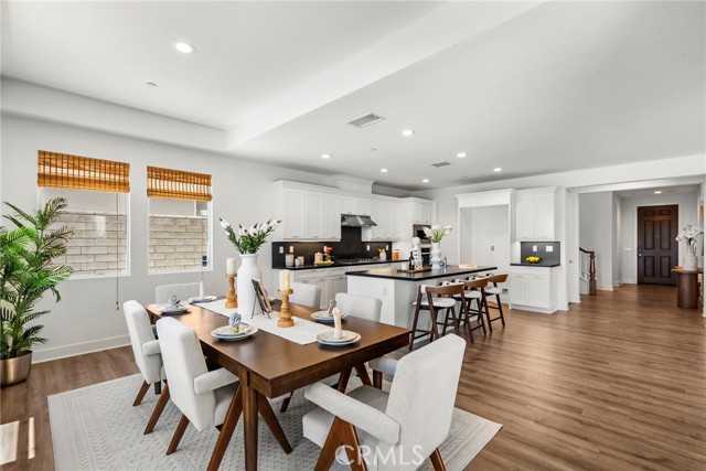 19162 Lauren Lane, Saugus CA: https://media.crmls.org/medias/ab0de645-2782-46ab-a6bc-37f7abc8180c.jpg