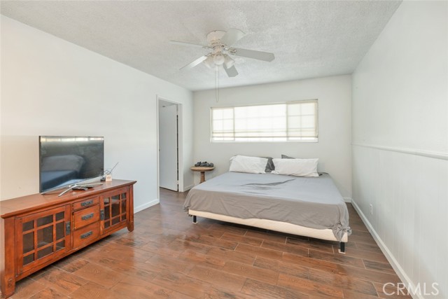 Detail Gallery Image 16 of 37 For 3801 Laverne Ave, Bakersfield,  CA 93309 - 3 Beds | 2/1 Baths