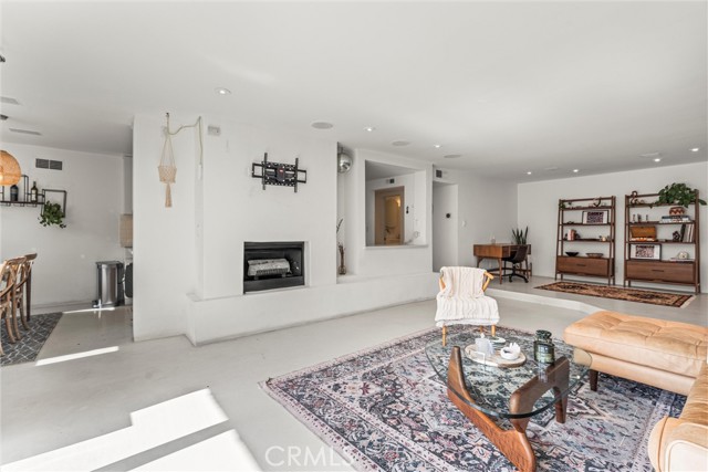 Detail Gallery Image 5 of 31 For 1230 Horn Ave #101,  West Hollywood,  CA 90069 - 2 Beds | 2 Baths
