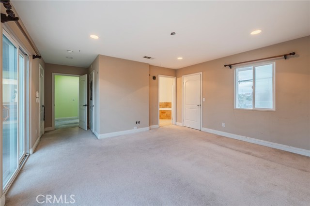 Detail Gallery Image 17 of 41 For 4445 W 163rd St., Lawndale,  CA 90260 - 4 Beds | 3/1 Baths