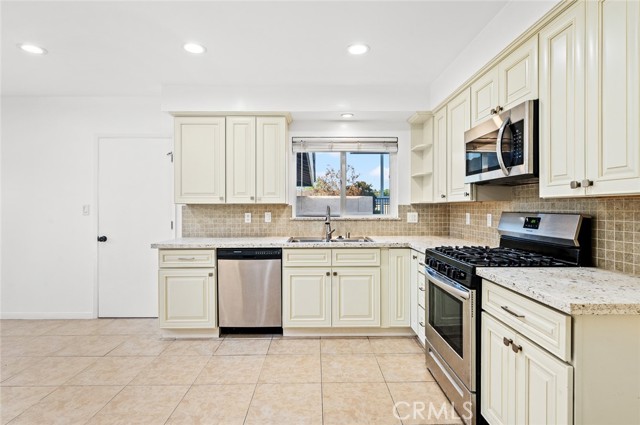 153 Underhill Drive, Glendora CA: https://media.crmls.org/medias/ab0f10f7-5eb5-4d58-b241-cdc583345313.jpg