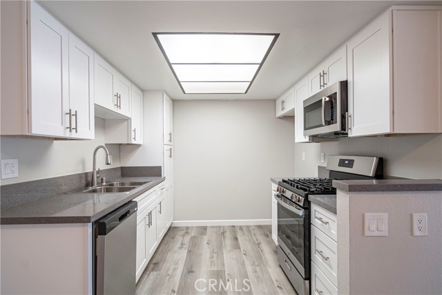 Detail Gallery Image 4 of 11 For 3420 Falcon St #115,  Pomona,  CA 91767 - 2 Beds | 2 Baths