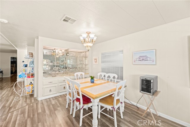 Detail Gallery Image 15 of 60 For 2964 Silver Oak Way, Hemet,  CA 92545 - 3 Beds | 2 Baths