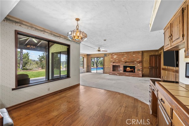 25472 Via Acorde, Valencia CA: https://media.crmls.org/medias/ab1058a2-8e88-4d08-840c-e5d83ea13526.jpg