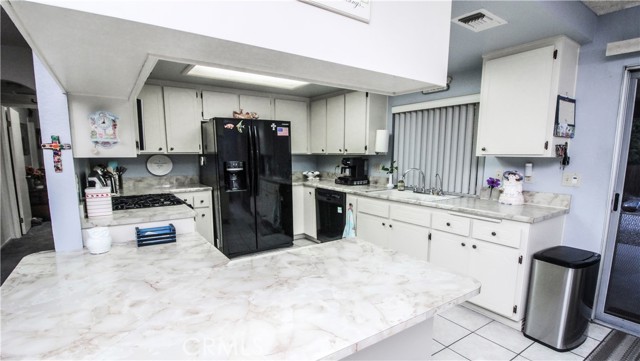 12629 11th Avenue, Victorville CA: https://media.crmls.org/medias/ab107163-e1fa-4e7c-8098-6b27c2bf9ac6.jpg