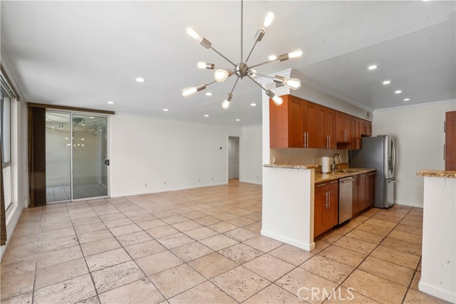 11970 Montana Avenue, Brentwood CA: https://media.crmls.org/medias/ab109273-ab7e-466b-bfbb-318639e5474f.jpg