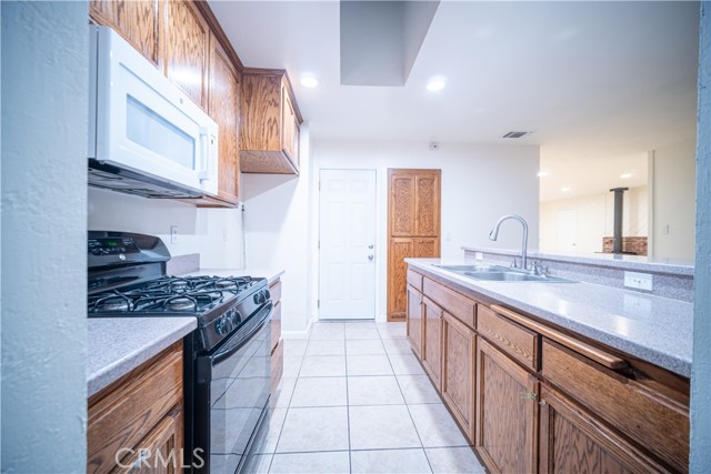 Detail Gallery Image 3 of 42 For 50 Rosita Way, Oroville,  CA 95966 - 4 Beds | 2 Baths