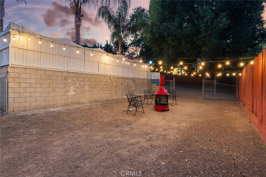 https://media.crmls.org/medias/ab11baea-ae9f-48a0-8835-b5b35c0d2169.jpg?preset=X-Large