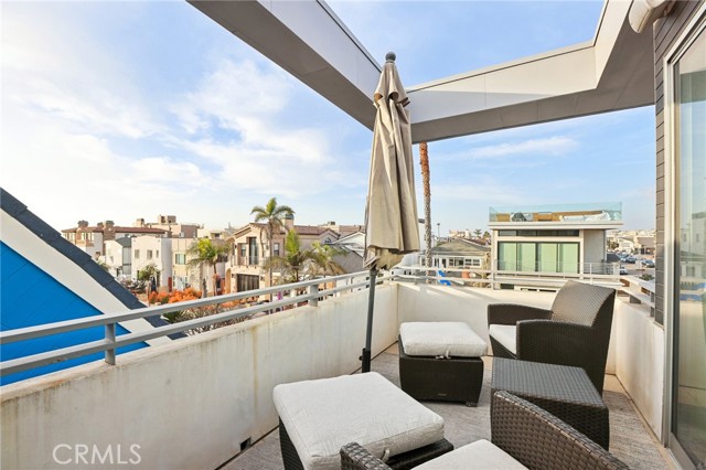 Detail Gallery Image 24 of 71 For 58 6th St, Hermosa Beach,  CA 90254 - 4 Beds | 5 Baths