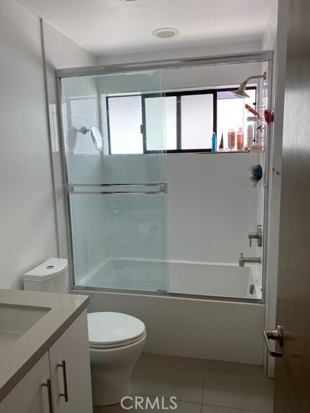 Image 6 of 26 For 121 Walnut Avenue