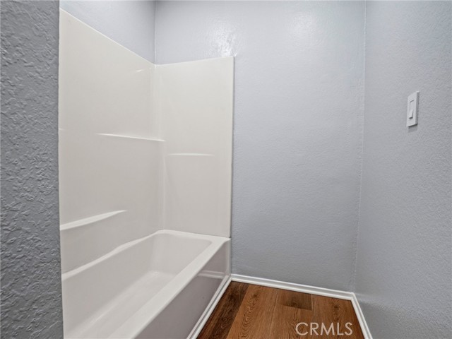 Detail Gallery Image 7 of 17 For 14405 Cerise Ave #29,  Hawthorne,  CA 90250 - 2 Beds | 2 Baths