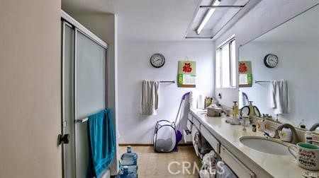 https://media.crmls.org/medias/ab13bcdc-50ef-4573-86fa-540b66169d4a.jpg?preset=X-Large