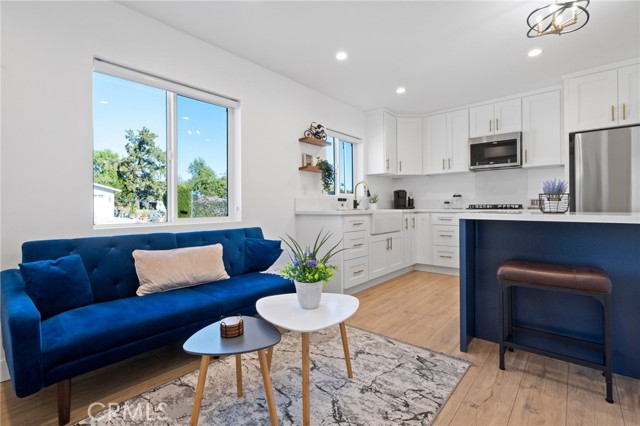 23800 Mobile St, West Hills CA: https://media.crmls.org/medias/ab14d49e-20a6-46f6-9998-b7eca7299321.jpg
