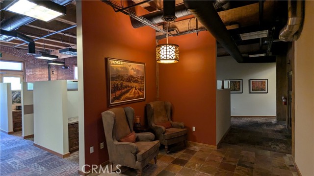 1880 Santa Barbara Avenue, San Luis Obispo CA: https://media.crmls.org/medias/ab1522d3-1c13-40c0-ad8d-0b7dd8ad80eb.jpg