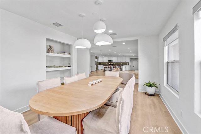 Detail Gallery Image 13 of 46 For 23245 Gonzales Dr, Woodland Hills,  CA 91367 - 5 Beds | 3 Baths