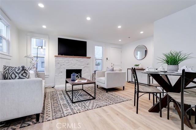 120 36th Place, Manhattan Beach, California 90266, 3 Bedrooms Bedrooms, ,2 BathroomsBathrooms,Residential,Sold,36th,SB23014621