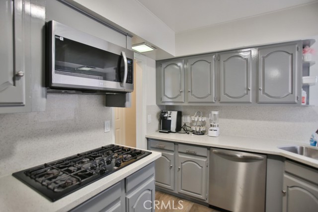 Detail Gallery Image 8 of 30 For 13062 Safford St, Garden Grove,  CA 92843 - 3 Beds | 2 Baths