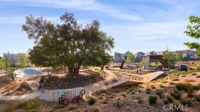 Detail Gallery Image 22 of 23 For 26859 Serif Pl, Valencia,  CA 91381 - 3 Beds | 3/1 Baths