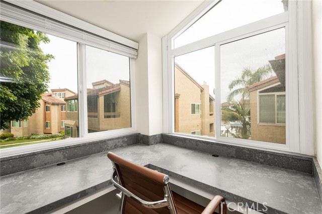 Detail Gallery Image 24 of 42 For 17110 Bluewater Ln, Huntington Beach,  CA 92649 - 1 Beds | 1/1 Baths