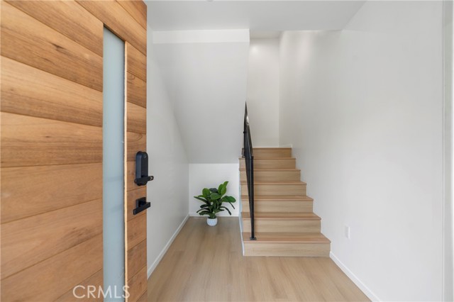 Detail Gallery Image 24 of 27 For 2517 Alsace #1/2,  Los Angeles,  CA 90016 - 3 Beds | 4 Baths