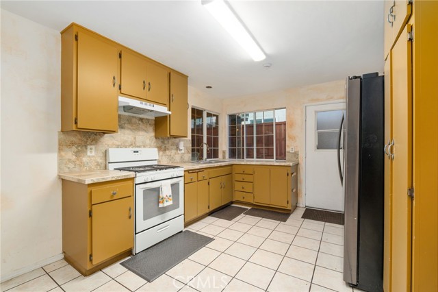 Detail Gallery Image 3 of 35 For 5762 Sky Meadow, Jurupa Valley,  CA 92509 - 3 Beds | 2 Baths